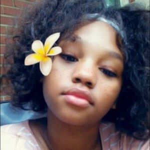 Meet your Posher, Nadia